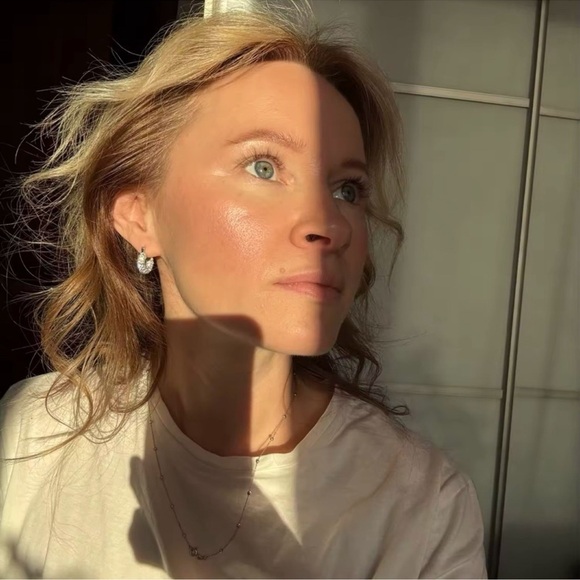 Gold Crystal Pave White Diamonds CZ Hoop Earrings - Picture 5 of 5